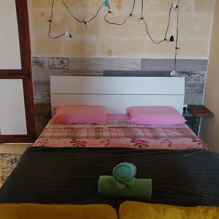 Triesti Home Victoria Esterno foto